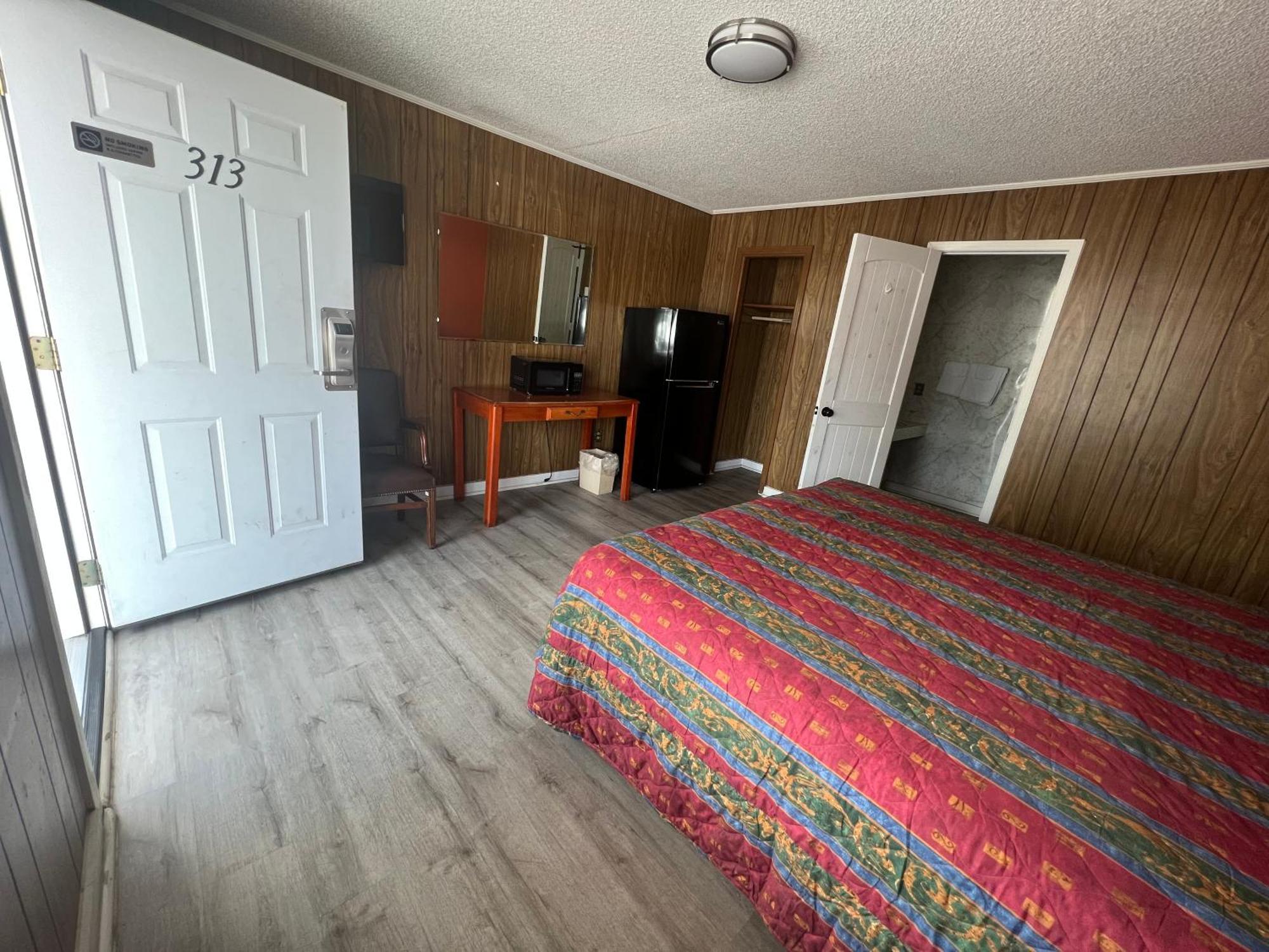 Pinelodge Motel Baxley Eksteriør billede